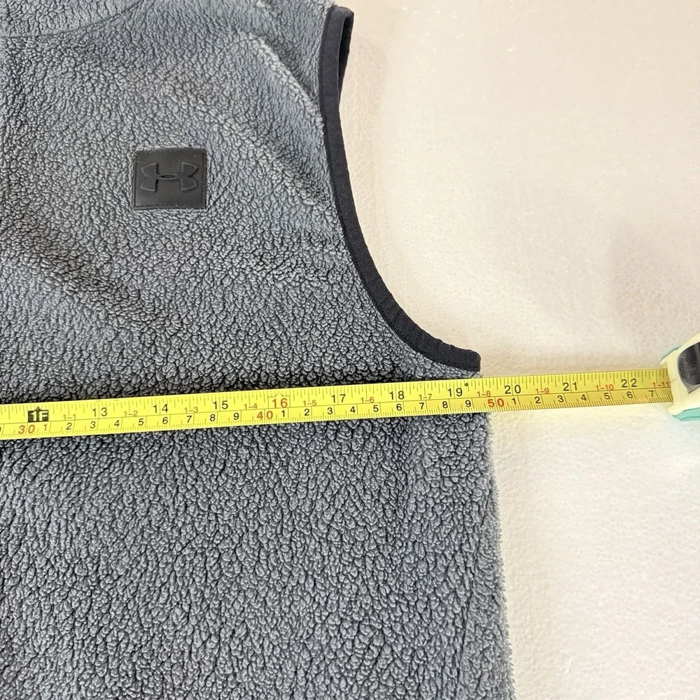 Under‎ Armour Youth Large Gray Sherpa Vest